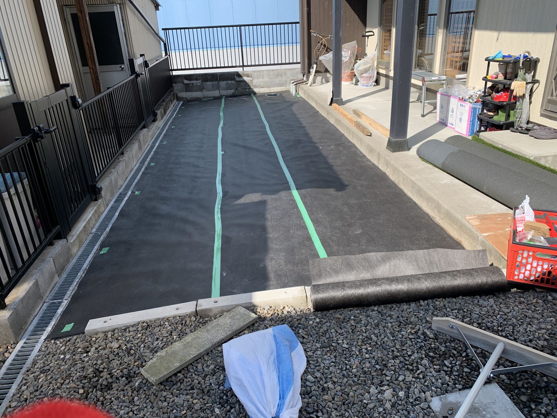 中屋邸防草シート